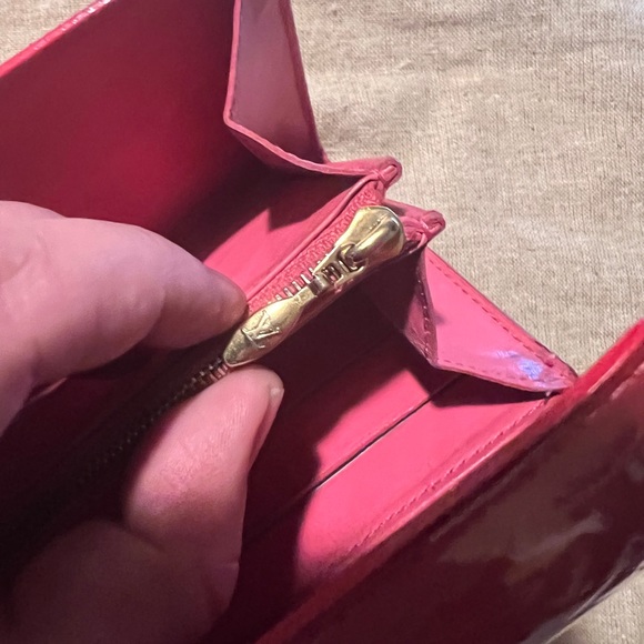 Louis Vuitton Vernis WOC or Long Wallet - Picture 12 of 13